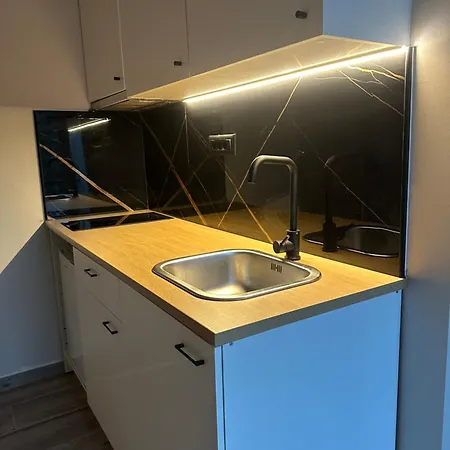 Serena 03 Hriszí Aktí Haniá
