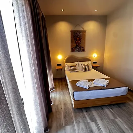 Serena 03 Χανιά